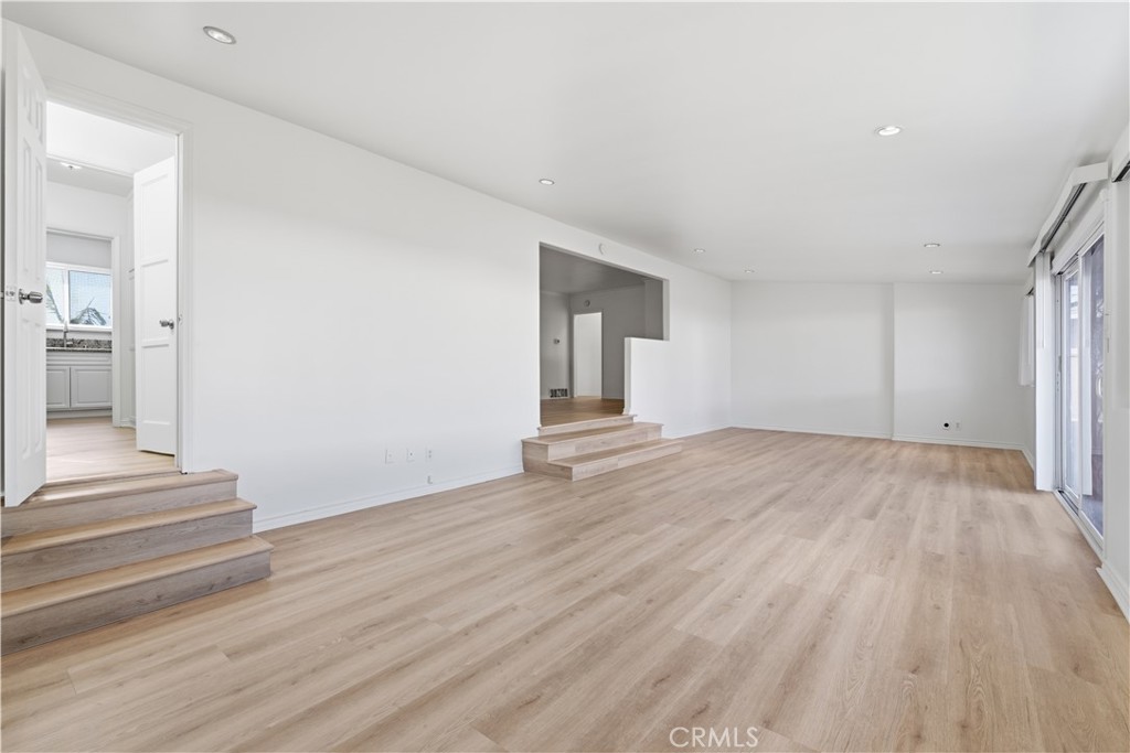 10255 Newville Avenue Property Photo 19