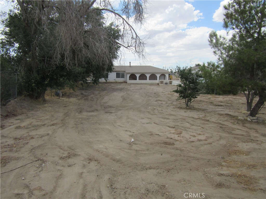 11540 5th Property Photo 2