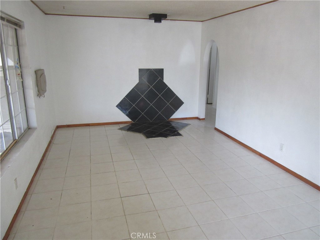 11540 5th Property Photo 7