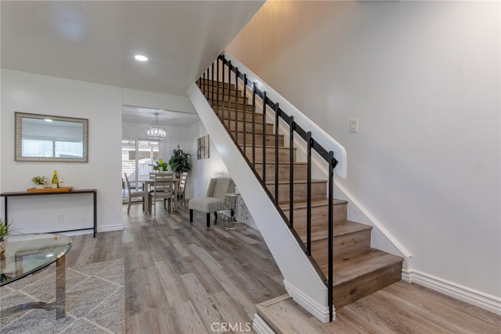 5096 Via Maria Property Photo 4