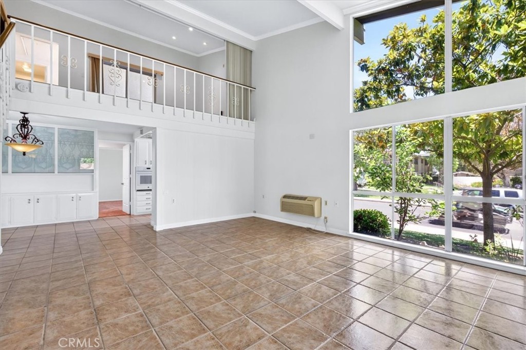 356 Avenida Castilla B Property Photo 4