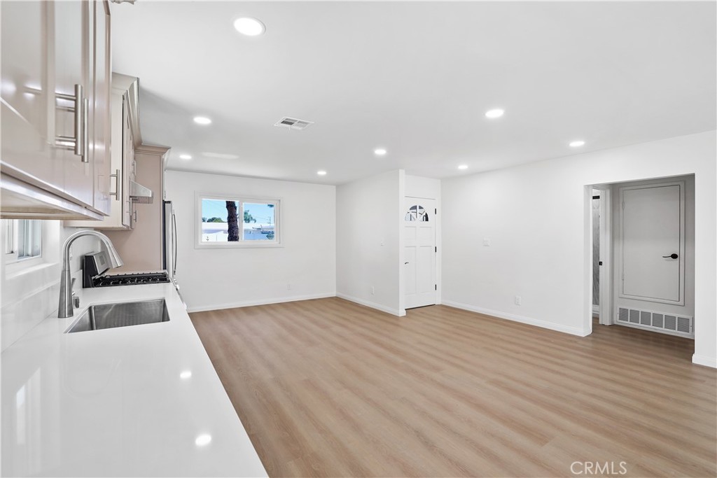 13871 Ward Property Photo 6