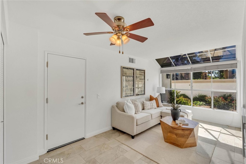 122 Almador Property Photo 14