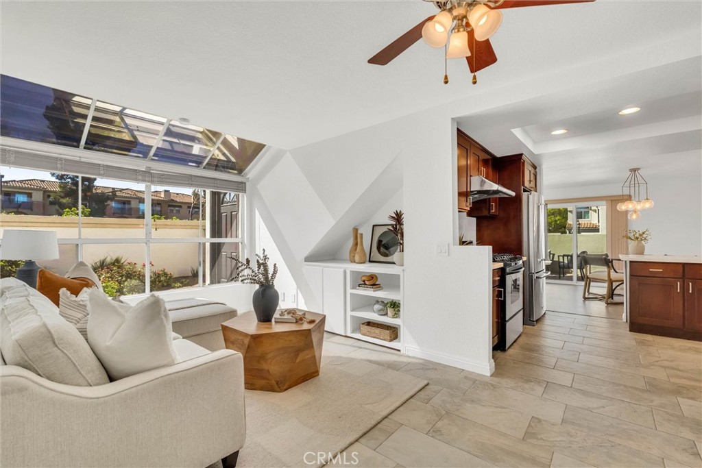 122 Almador Property Photo 15