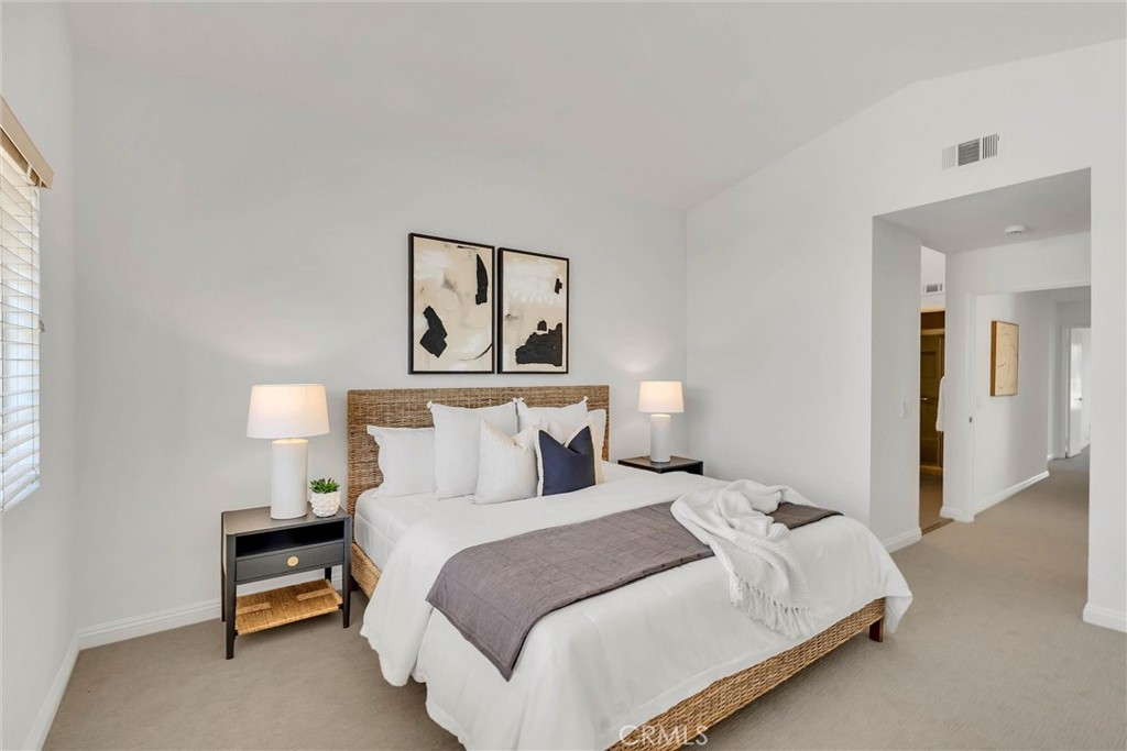 122 Almador Property Photo 16