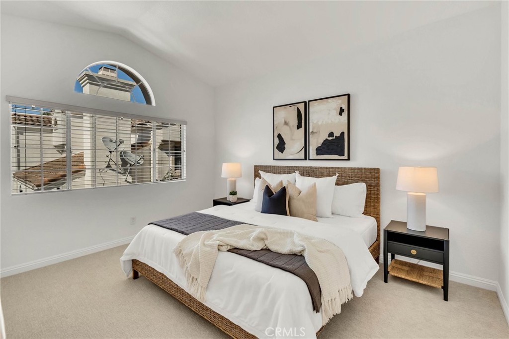 122 Almador Property Photo 17