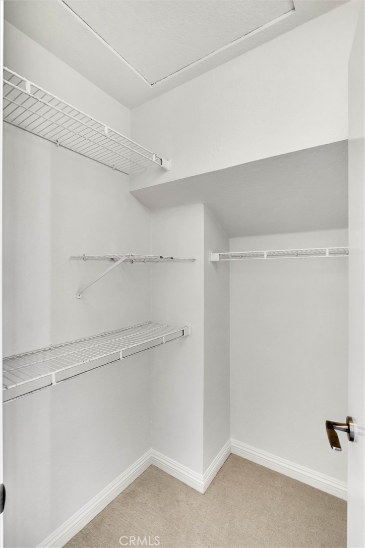 122 Almador Property Photo 26