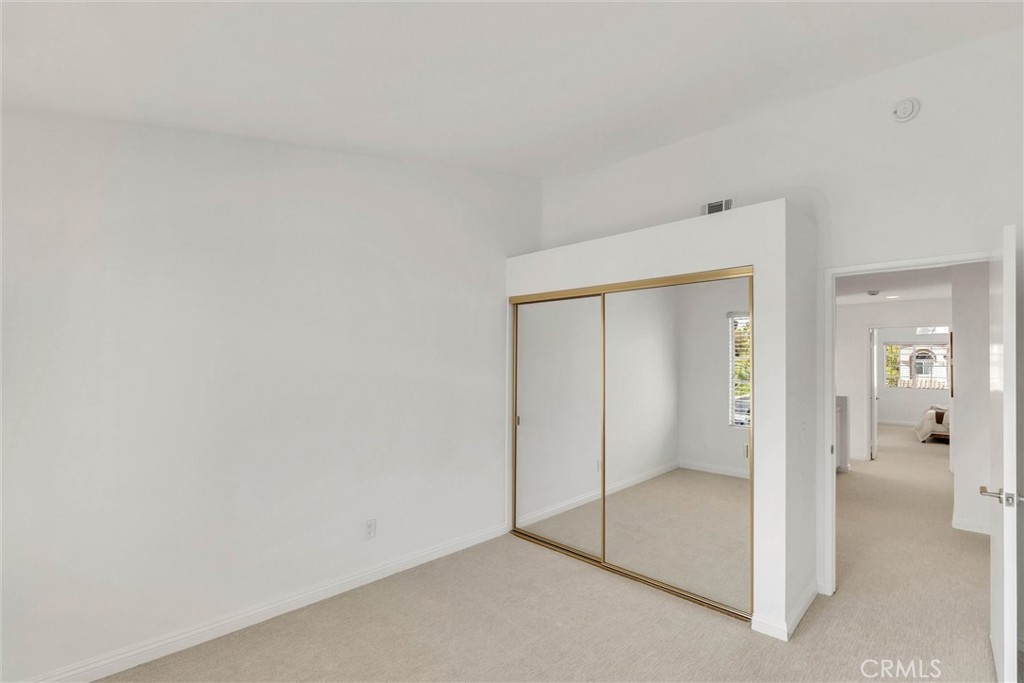 122 Almador Property Photo 29