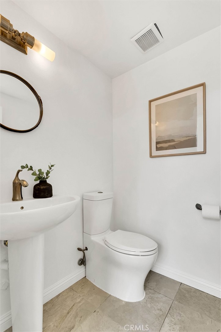 122 Almador Property Photo 32