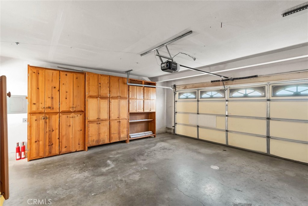 122 Almador Property Photo 37