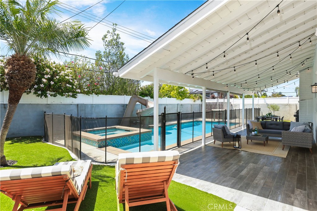 13631 University Property Photo 5