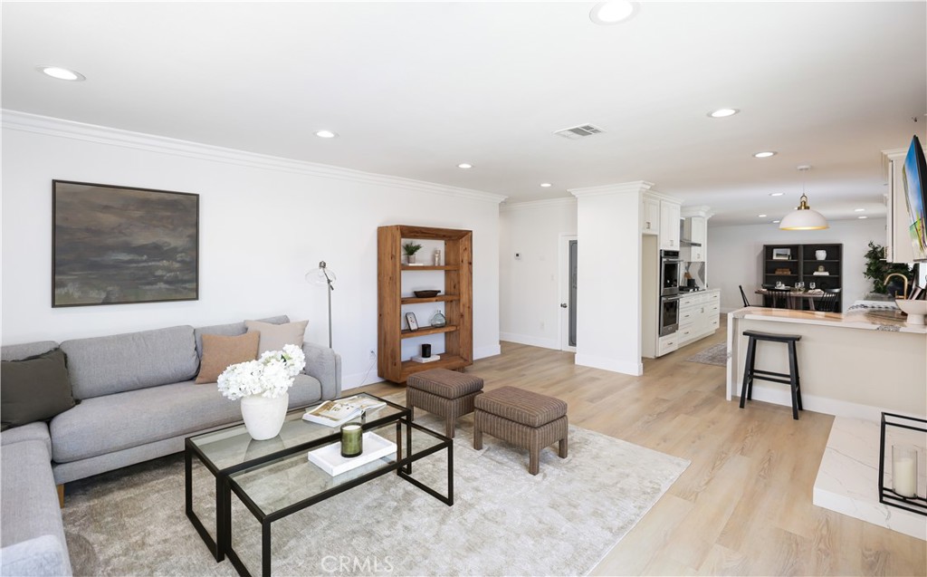 13631 University Property Photo 17