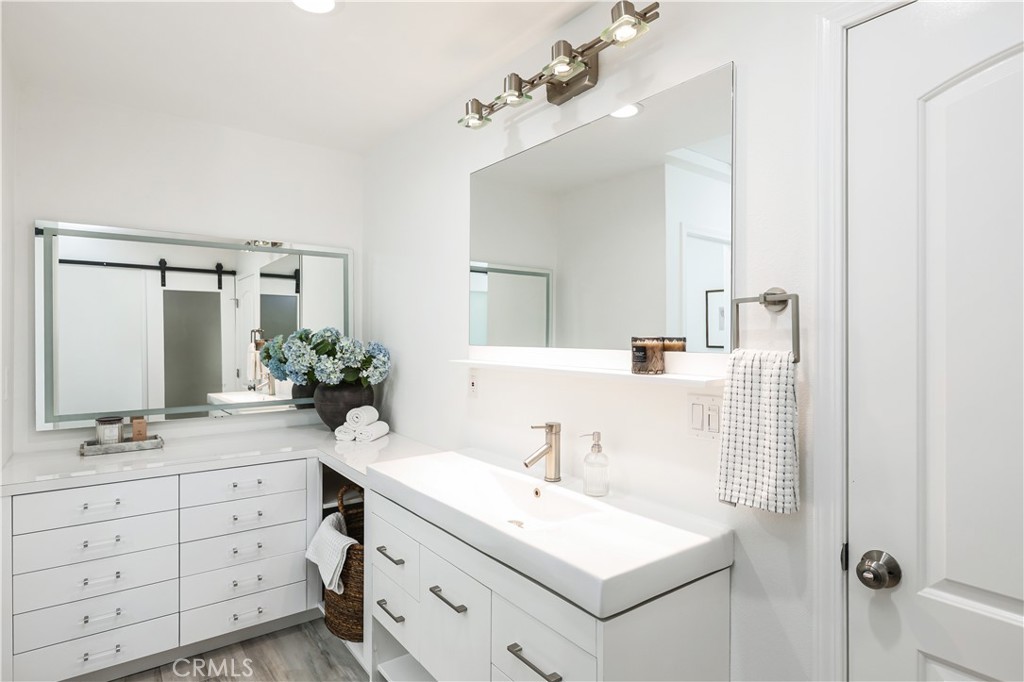 13631 University Property Photo 22