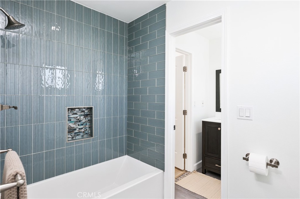 13631 University Property Photo 30
