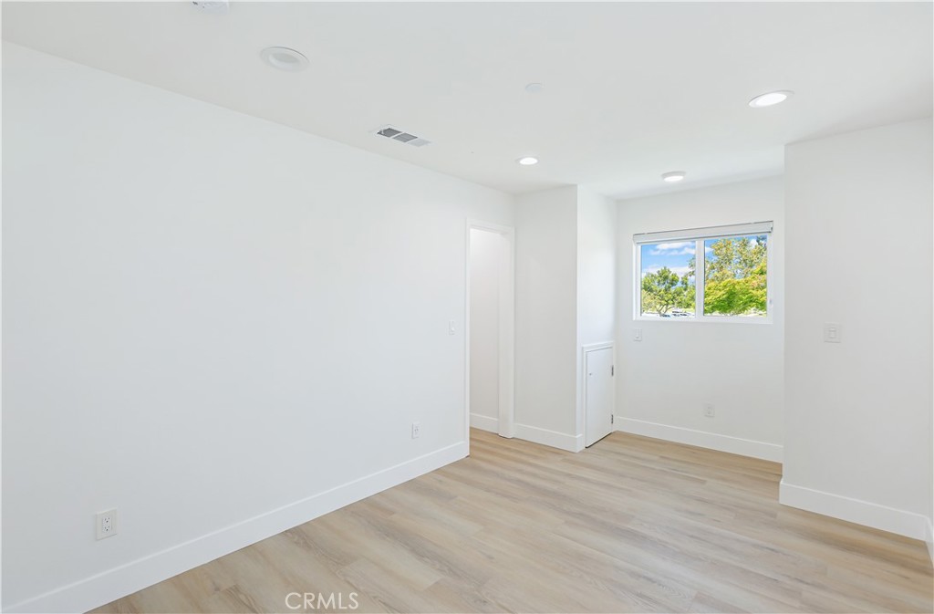 13631 University Property Photo 32