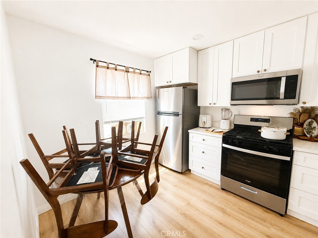 1113 S Golden West Avenue Property Photo 4