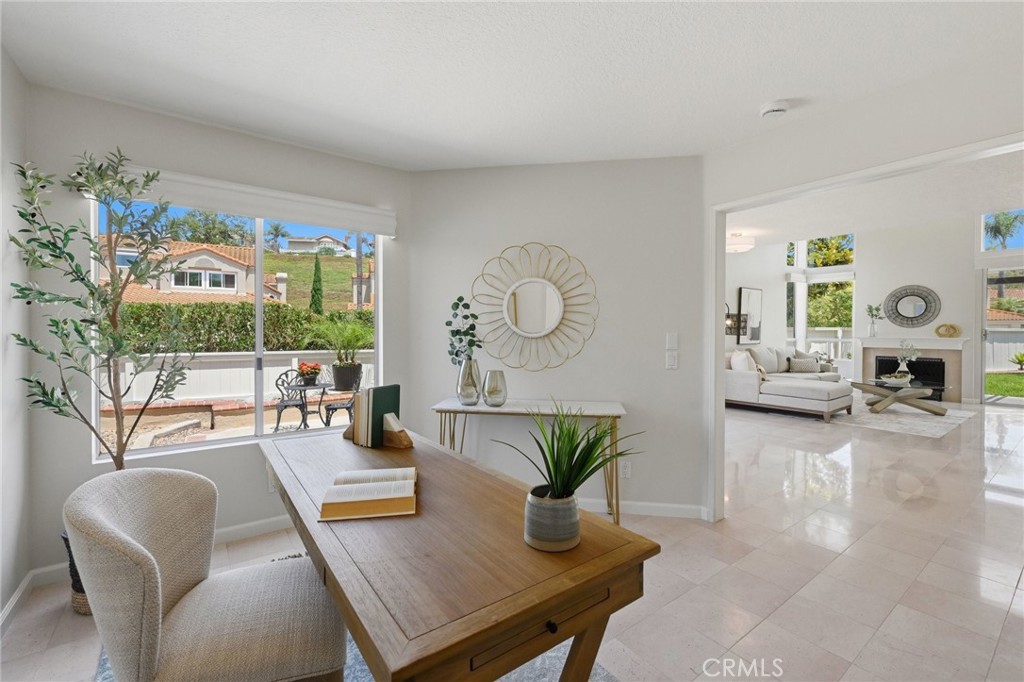 14 Gullwing Property Photo 13