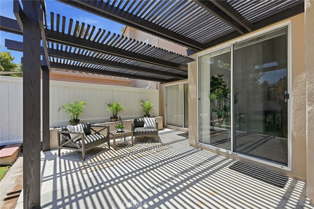 14 Gullwing Property Photo 17