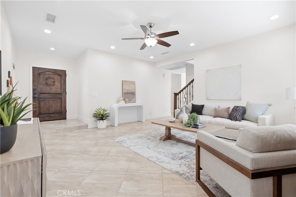 24932 Wells Fargo Property Photo 3