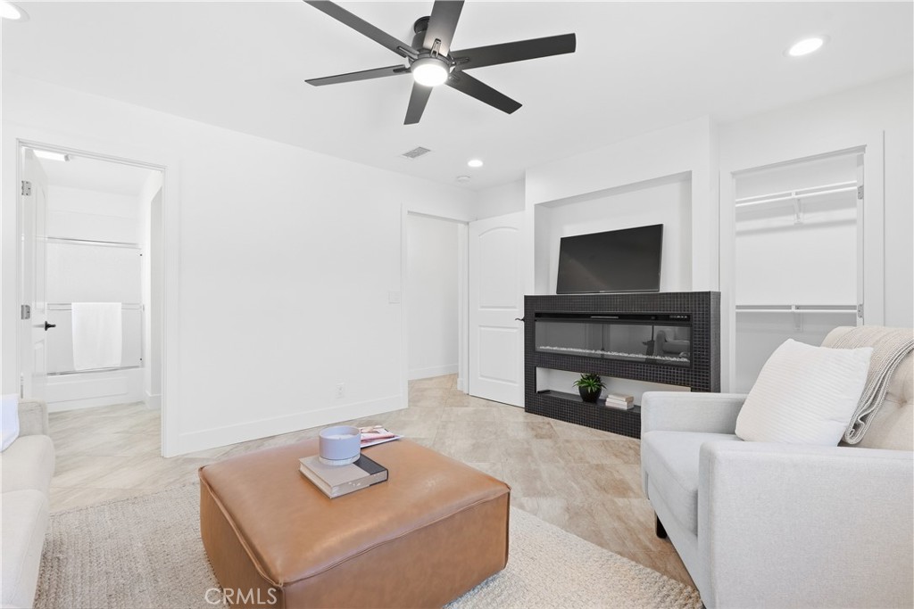 24932 Wells Fargo Property Photo 12