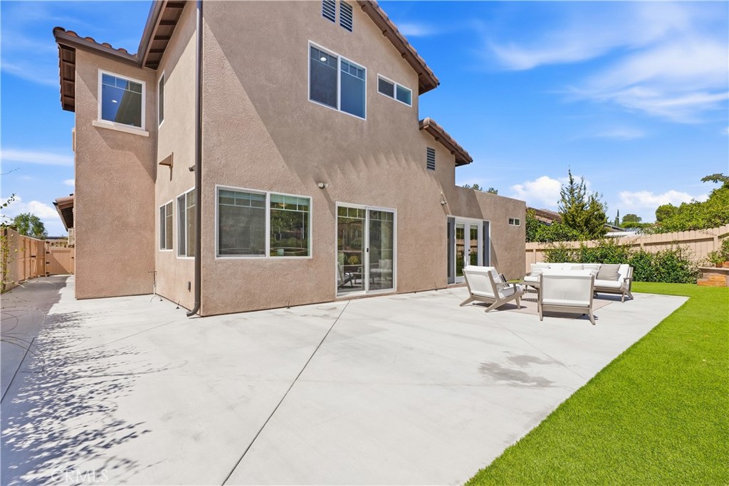 24932 Wells Fargo Property Photo 32