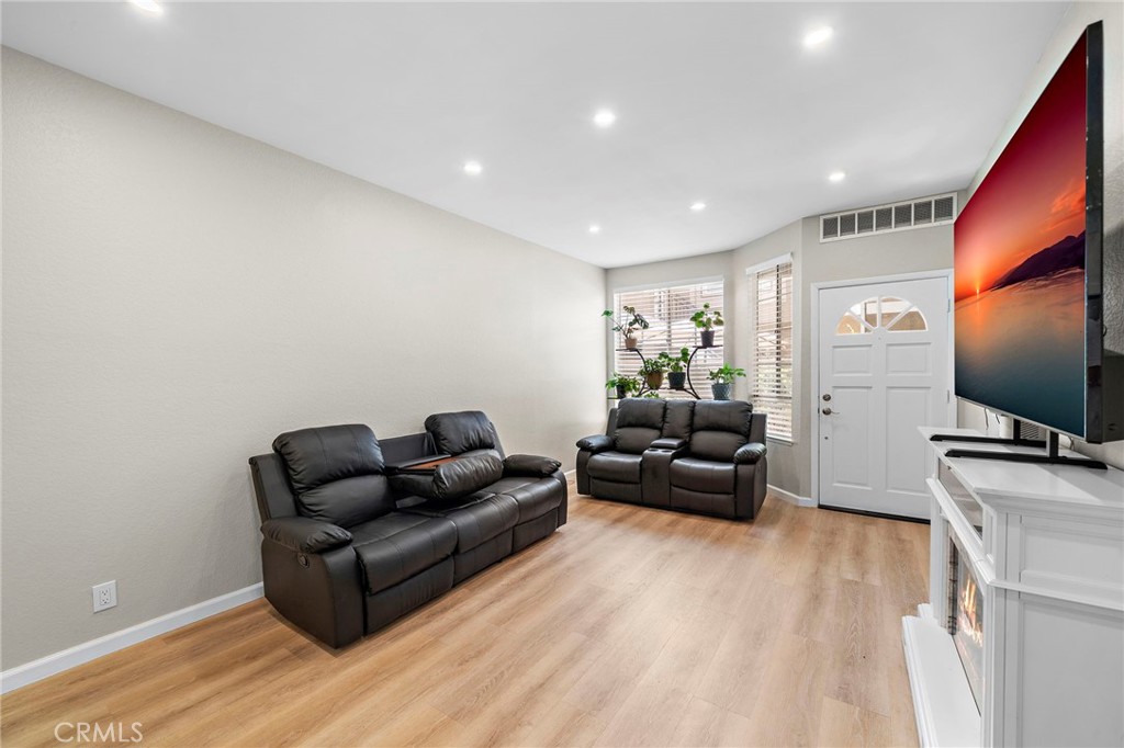 23 Via Honrado Property Photo 3