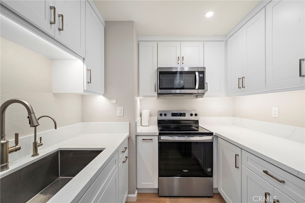 23 Via Honrado Property Photo 11