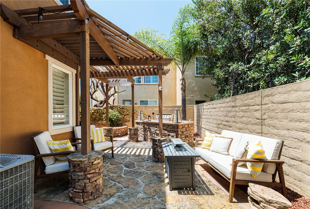 10 Via Zamora Property Photo 30