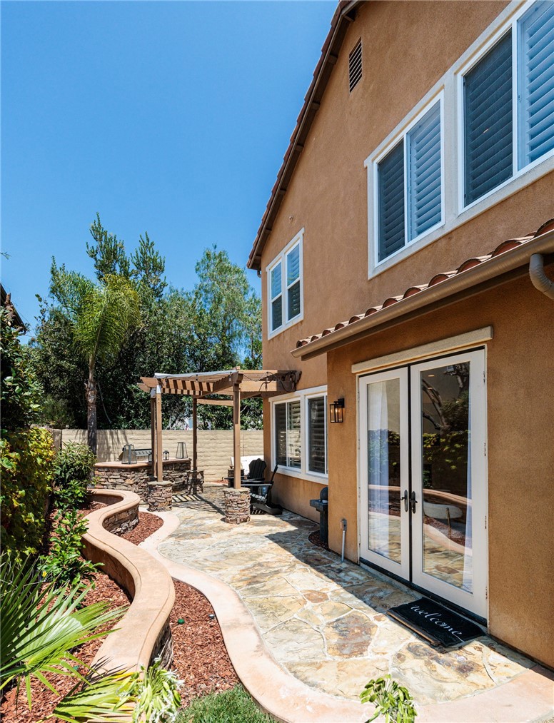 10 Via Zamora Property Photo 35