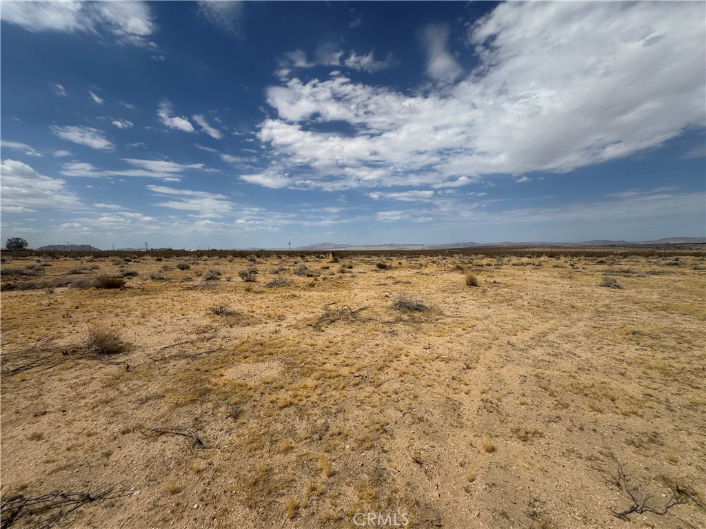 62626 N Pole Road Property Photo 9