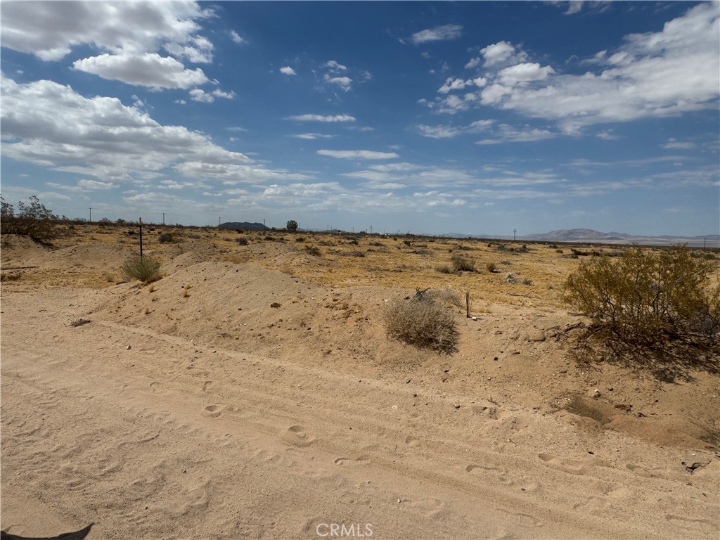 62626 N Pole Road Property Photo 13