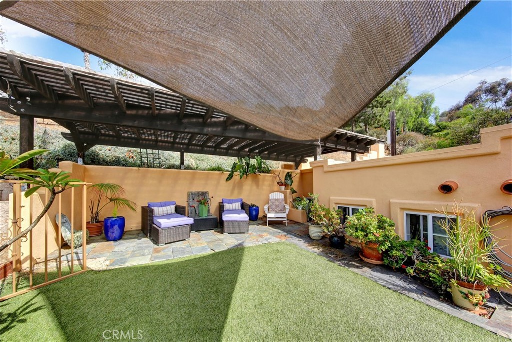 1594 Linwood Street Property Photo 32