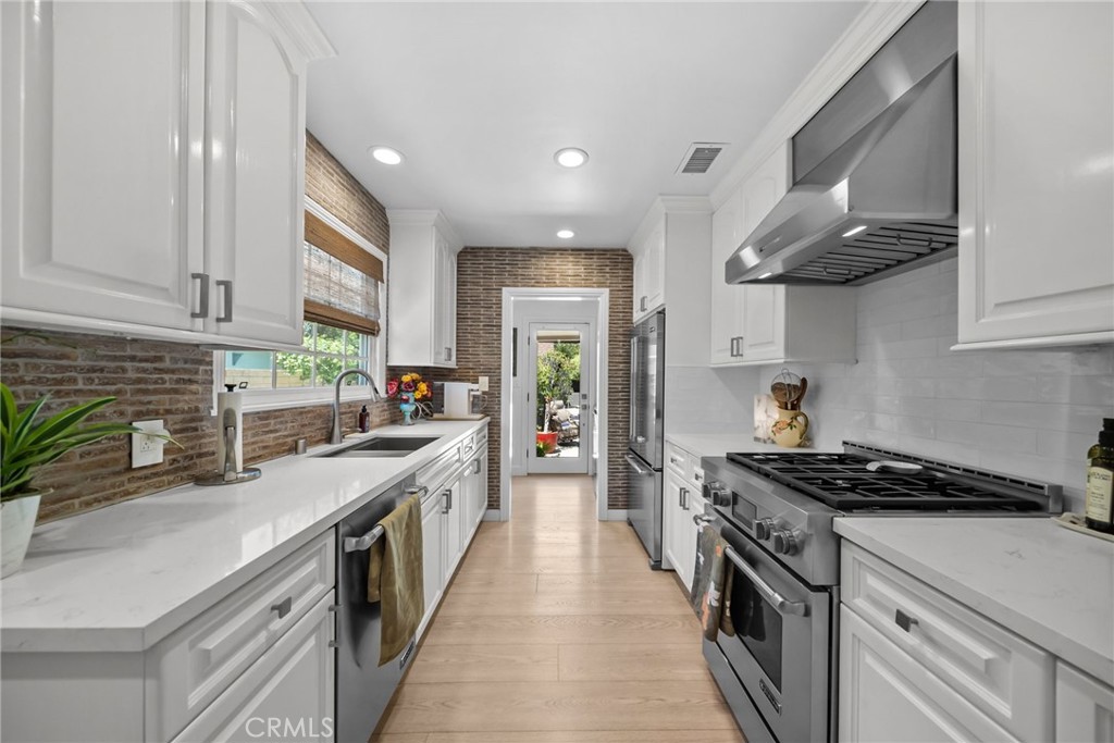 6951 Chisholm Property Photo 16