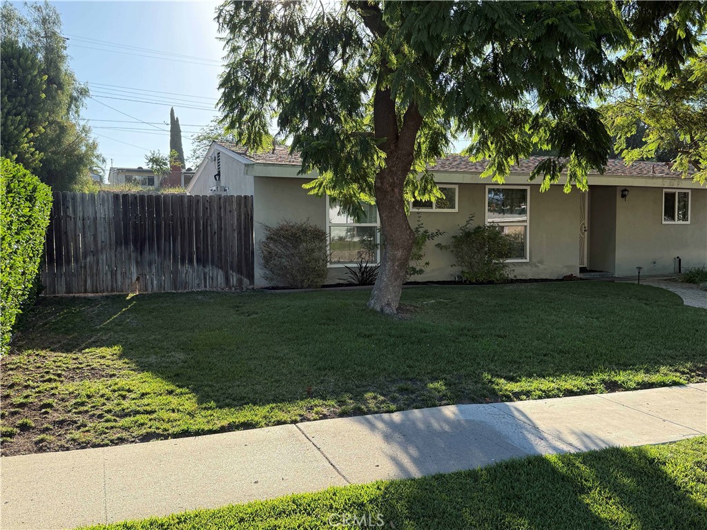 545 E Gainsborough Road Property Photo 2