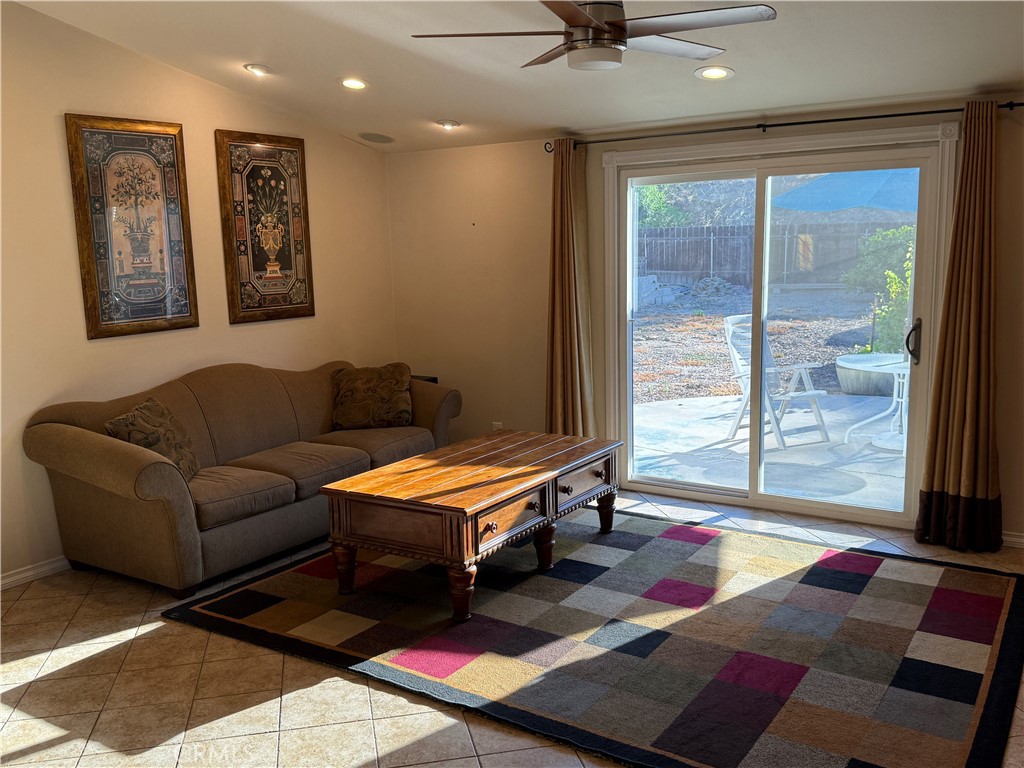 545 E Gainsborough Road Property Photo 6