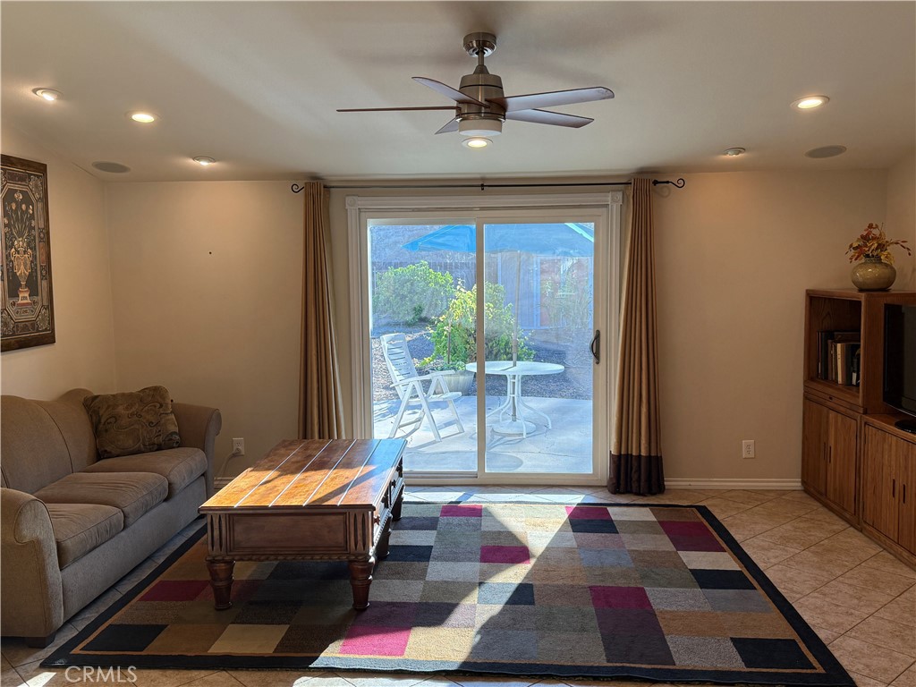 545 E Gainsborough Road Property Photo 7