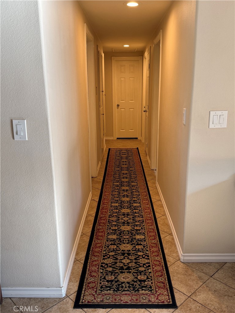 545 E Gainsborough Road Property Photo 8