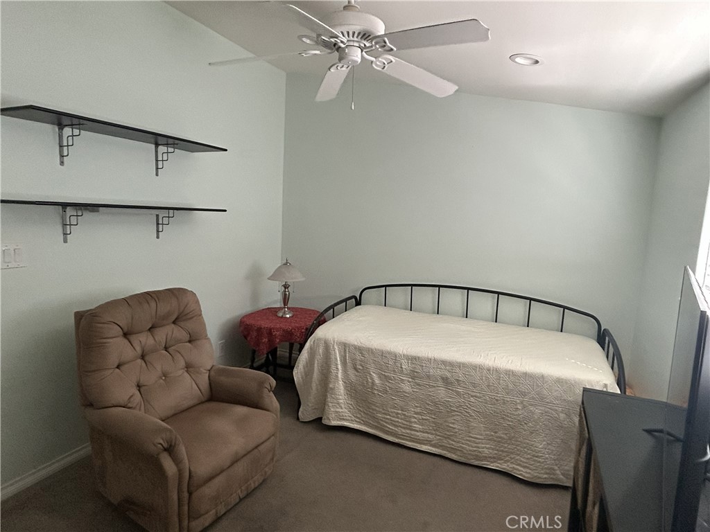 545 E Gainsborough Road Property Photo 21