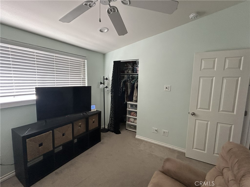 545 E Gainsborough Road Property Photo 23