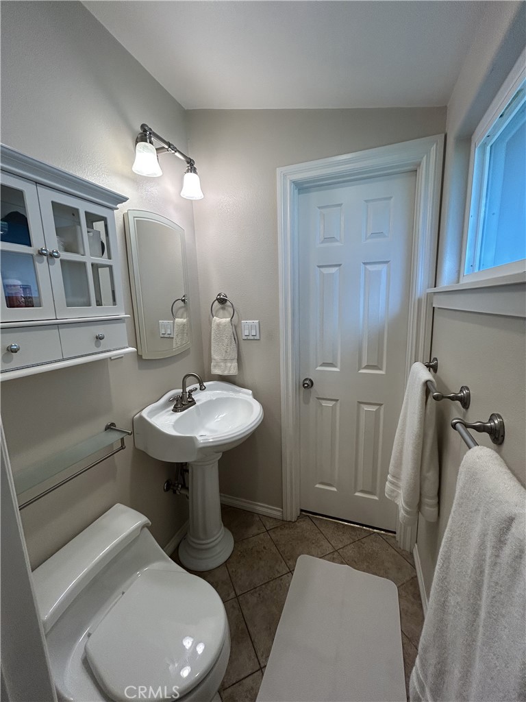545 E Gainsborough Road Property Photo 28