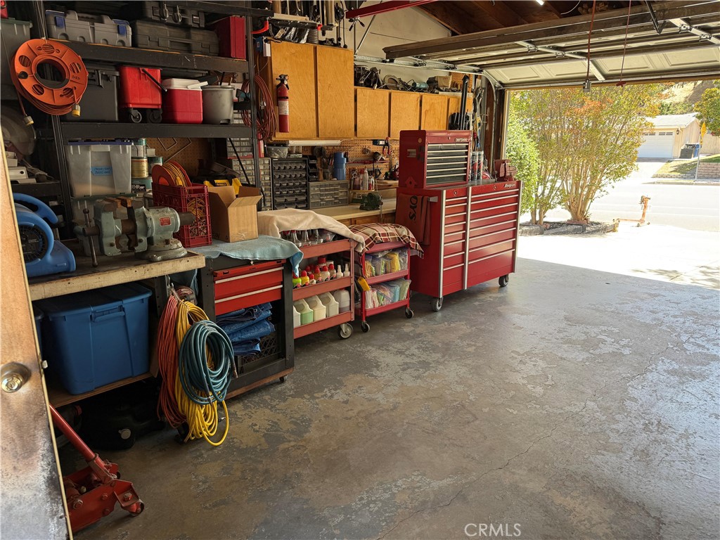 545 E Gainsborough Road Property Photo 33