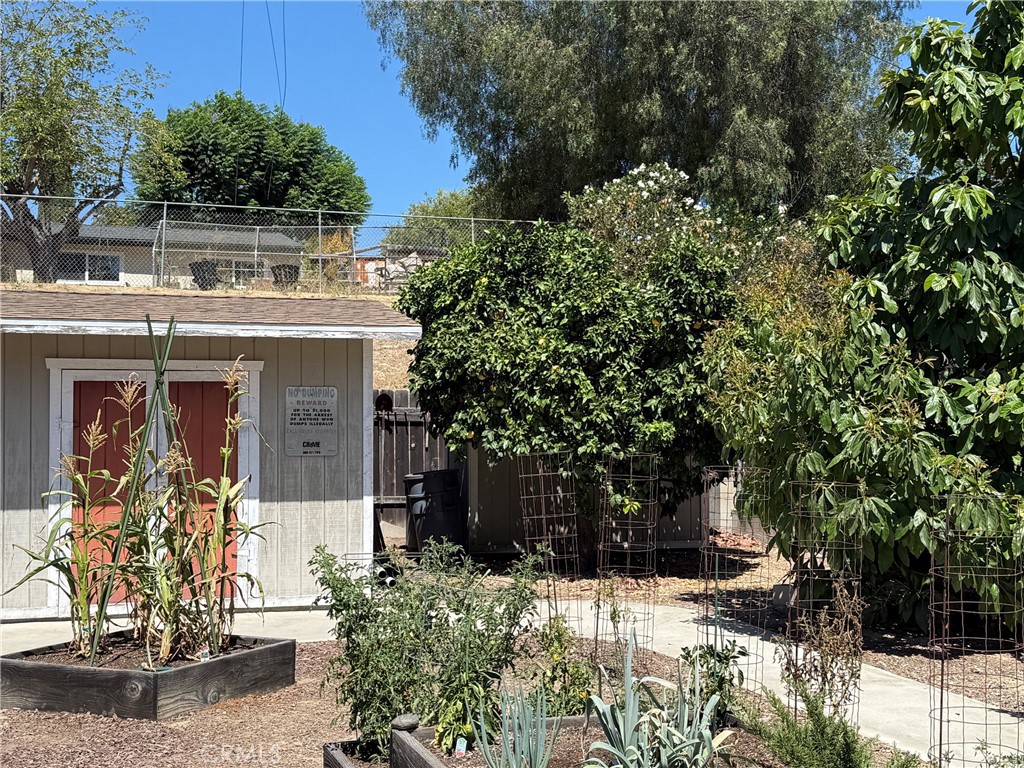 545 E Gainsborough Road Property Photo 36