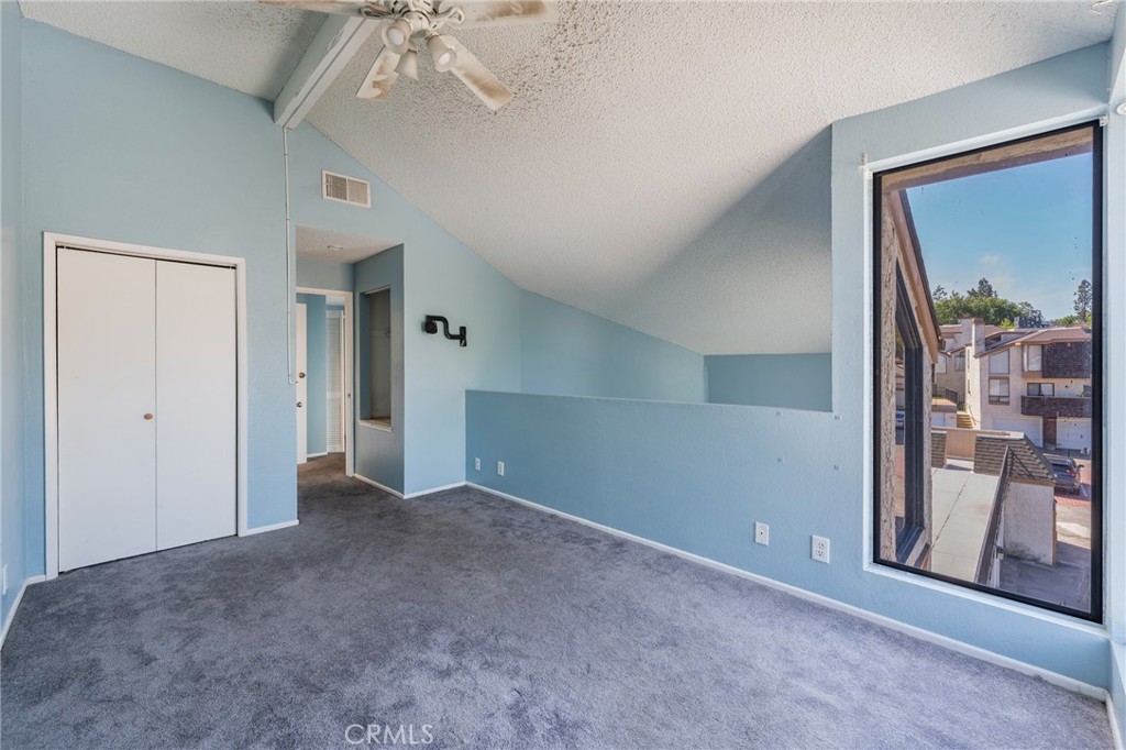 950 W Lambert Road 9 Property Photo 10