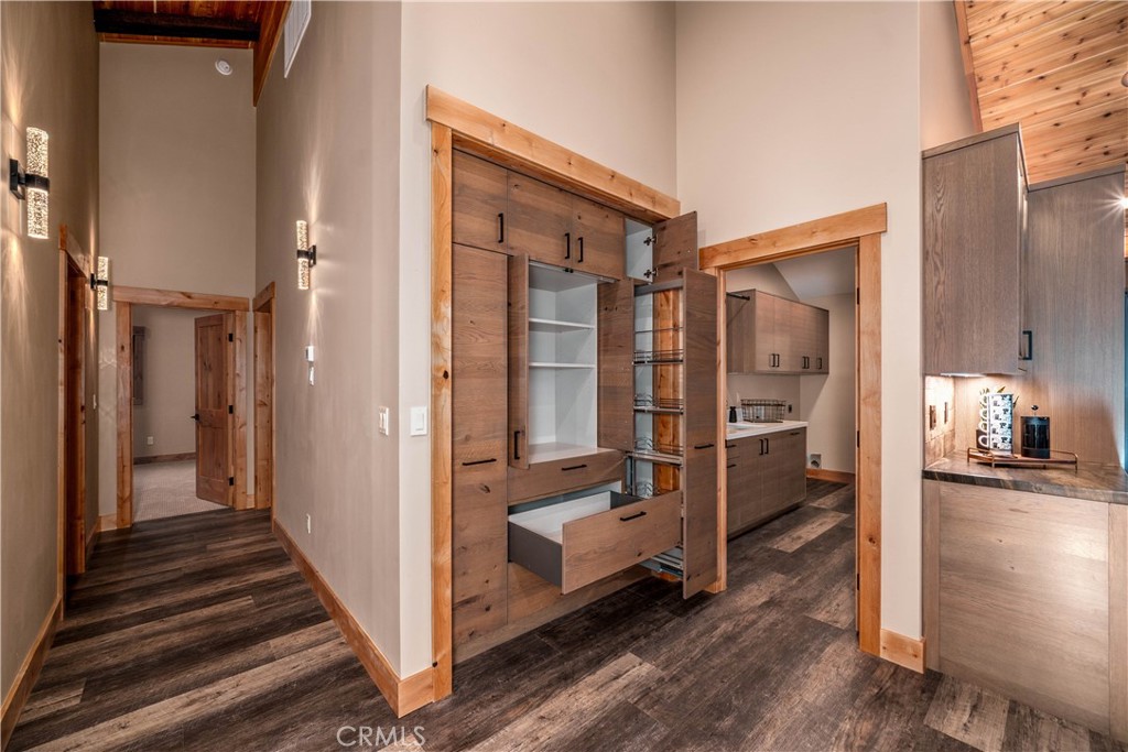 644 Tata Property Photo 22