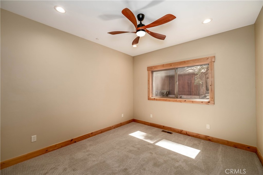 644 Tata Property Photo 44