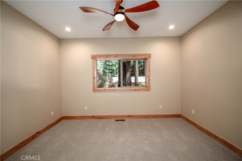 644 Tata Property Photo 52