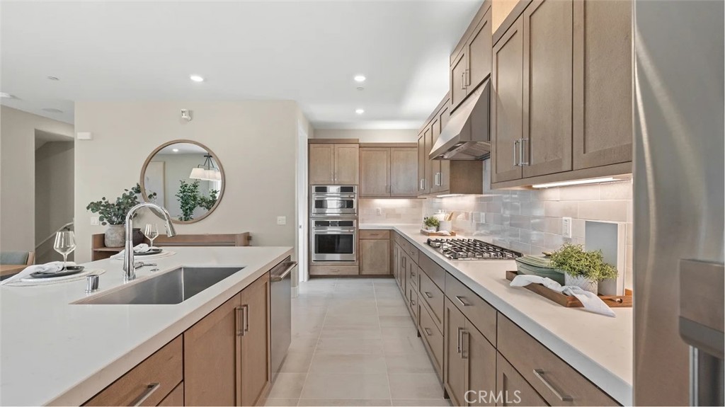 705 Sonia Property Photo 2