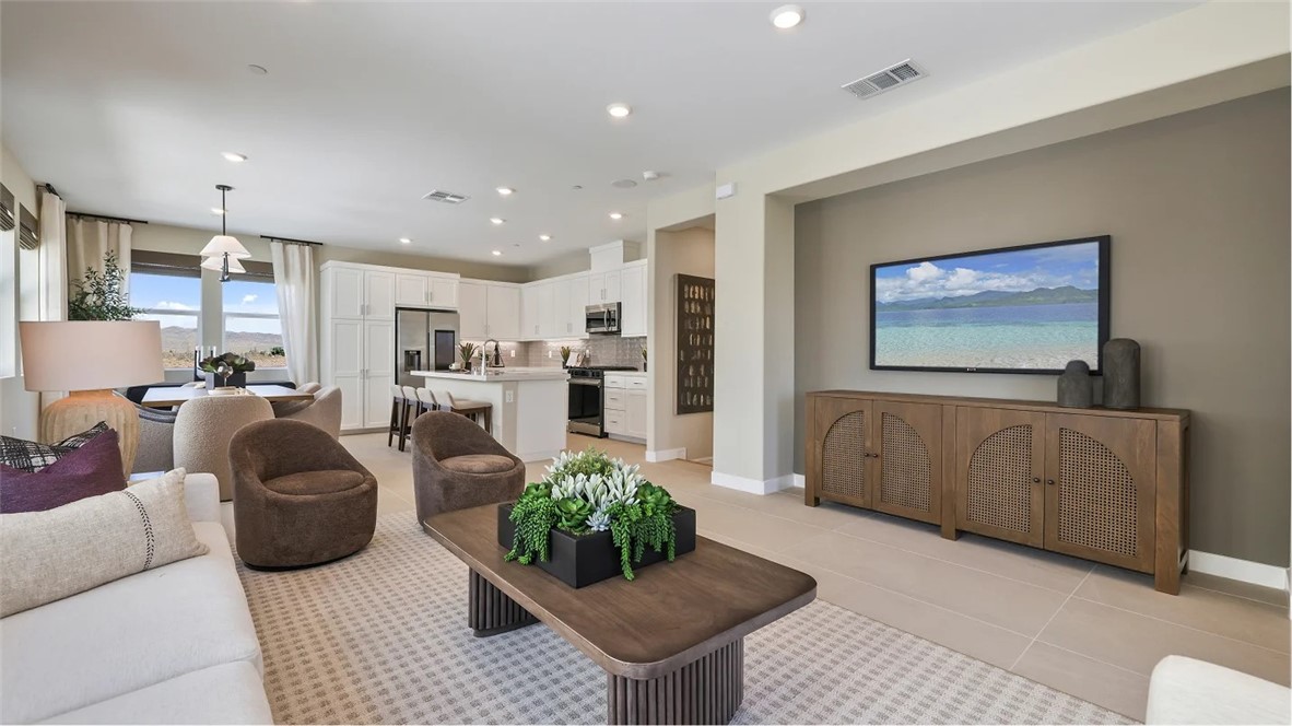 26862 Serif Place Property Photo 6