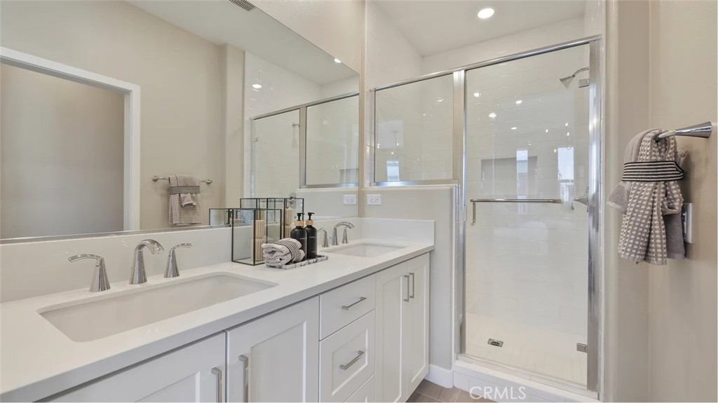 26862 Serif Place Property Photo 11