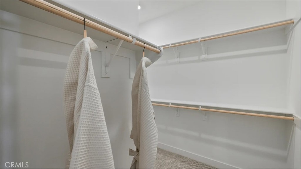 26862 Serif Place Property Photo 12